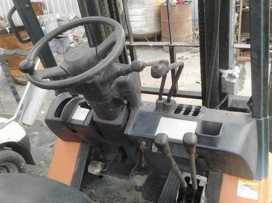 ขายรถโฟร์คลิฟท์ TOYOTA รุ่น7FD 25 ขายถูกๆ ขายรถโฟร์คลิฟท์ TOYOTA รุ่น7FD 25 ขายถูกๆ