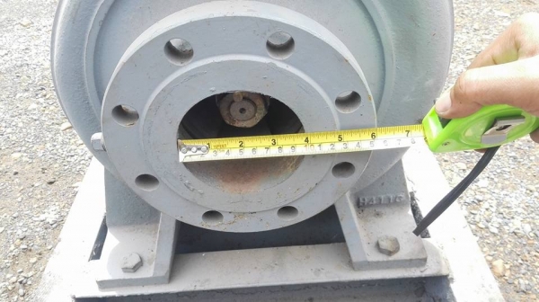 ** SOLD ** หัวปั้มหอยโข่งใบพัดทองเหลือง Ebara เข้า 4"- 3" นั่งแท่นเรียบร้อยสวยๆพร้อมใช้