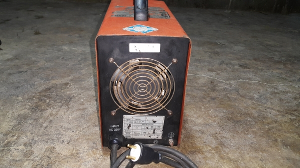 ขายตู้ดชื่อม jasic arc200 สภาพดี(ขอบคุณ พี่บุญเลียง จากร้อยเอ็ด)