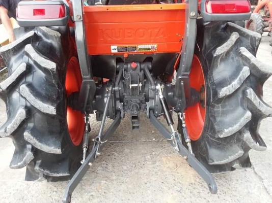 คูโบต้า L4708SP 4 WD พร่อมใบมีดดันดิน จด ธ.ค 2557