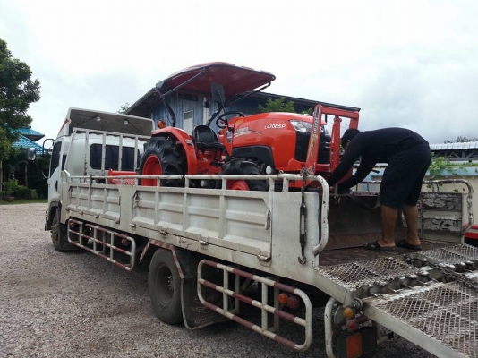 คูโบต้า L4708SP 4 WD พร่อมใบมีดดันดิน จด ธ.ค 2557