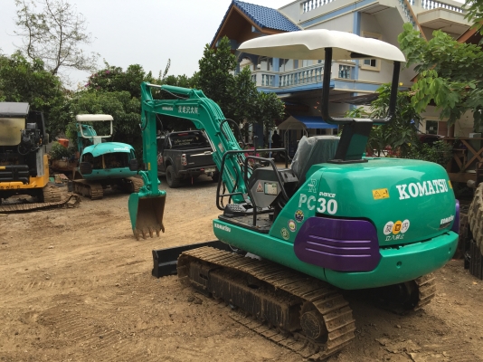 KOMATSU PC 30-7 ,ปั้มนิ้ว,คอนโทนสั้นน้ำมัน,โซ่ใหม่.   มีไลน์หัวกระแทกนำเข้าจากญี่ปุ่นแท้เอกสารอินวอย