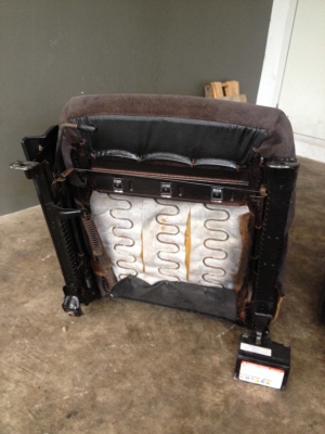 เบาะ200นวมแน่นพร้อมรางสะภาพดีตามรูป เบาะ200นวมแน่นพร้อมรางสะภาพดีตามรูป