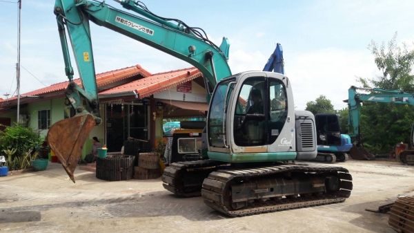 ขายKOBELCO SK115SR  มาใหม่...เก่าญี่ปุ่นแท้....แทรค  70... สภาพสวยมาก....เครื่องปั๊มแห้ง....ระบบคล่อง....โทร089-3818694  ดวงนภา