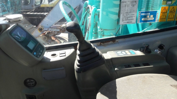 ขายKOBELCO SK115SR  มาใหม่...เก่าญี่ปุ่นแท้....แทรค  70... สภาพสวยมาก....เครื่องปั๊มแห้ง....ระบบคล่อง....โทร089-3818694  ดวงนภา