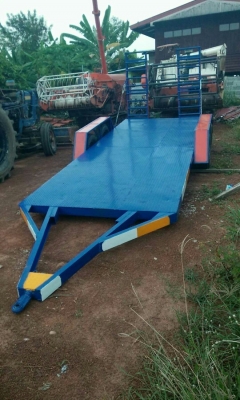 เหล็กสี่นิ้วขึ้นรถ68,70ได้ราคานี้สุดๆแล้วครับยางใหม่สี่เส้นครับ เหล็กสี่นิ้วขึ้นรถ68,70ได้ราคานี้สุดๆแล้วครับยางใหม่สี่เส้นครับ