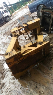 คาดหน้า รถเกรด cat 140g,140h,140k