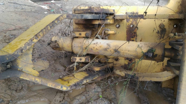 คาดหน้า รถเกรด cat 140g,140h,140k คาดหน้า รถเกรด cat 140g,140h,140k