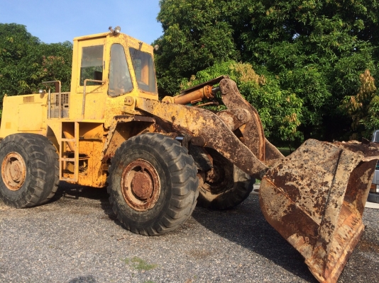 ขายรถตักล้อยาง KOMATSU WA350-1  รถนอกนำเข้าจากต่างประเทศ สภาพสวย พร้อมใช้ สนใจติดต่อ 081-9485494