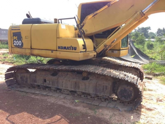 ขาย 1,450,000 KOMATSU   PC200-8 ทำงาน 11,&times;&times;&times;  ชั่วโมง เครื่องดี ปั๊มแรง ไฟฟ้าครบ เอกสารเล่ม รถสวยพร้อมใช้   รถอยู่ จ.สกลนคร  090-772-3710 090-772-3708