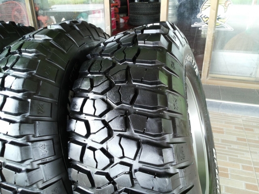 ล้อแท้ WEDS ADVENTURE 16x8 พร้อมยาง BF goodrich MUD KM2 285/75/16 สวยมาก