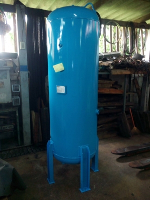 ขายถังลมใหม่ ขนาด 500ลิตรท่อเข้าท่อออก 1.1/2นิ้ว