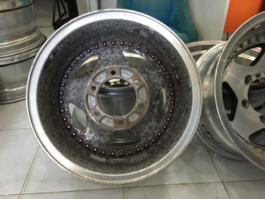 ขายล้อ PIAA 2 ชิ้นแท้ ขอบ 15x8.5 ลบ27 6 รูกระบะ ลึกๆ ประมูลญี่ปุ่น
