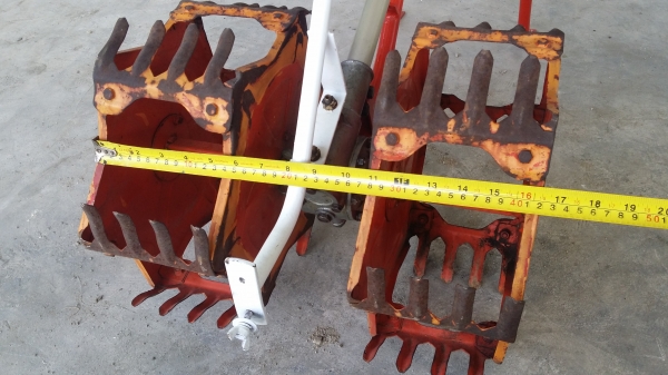 เครื่องกำจัดวัชพืชในร่องข้าว 2 แถว เก่าญี่ปุ่น สภาพสวย เครื่องพร้อมใช้งาน