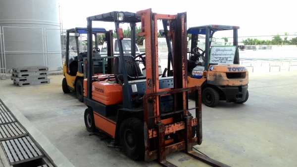 ขายซากรถโฟล์คลิฟ 4 คัน