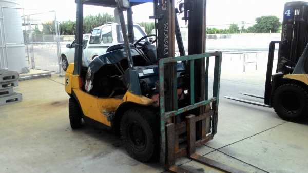 ขายซากรถโฟล์คลิฟ 4 คัน