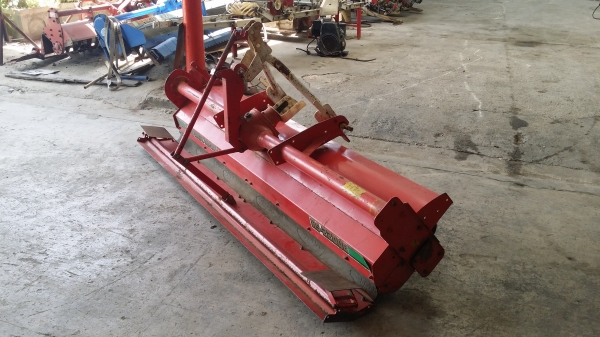 โรตารี่รถไถนั่งขับ Niplo รุ่น HS-2200B เก่าญี่ปุ่น ขนาดกว้าง 2.2 เมตร โรตารี่รถไถนั่งขับ Niplo รุ่น HS-2200B เก่าญี่ปุ่น ขนาดกว้าง 2.2 เมตร