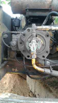 ขายKobelco sk200m2ตัวเดินใหญ่สภาพพร้อมใช้ ติดต่อคุณอ๊อฟพิจิตร086-737-9991 ขายKobelco sk200m2ตัวเดินใหญ่สภาพพร้อมใช้ ติดต่อคุณอ๊อฟพิจิตร086-737-9991