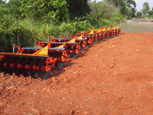 ขายครับ4508พร้อมใช้งานดันหน้าผาน6ยู่ไกลมีรถขนส่ง