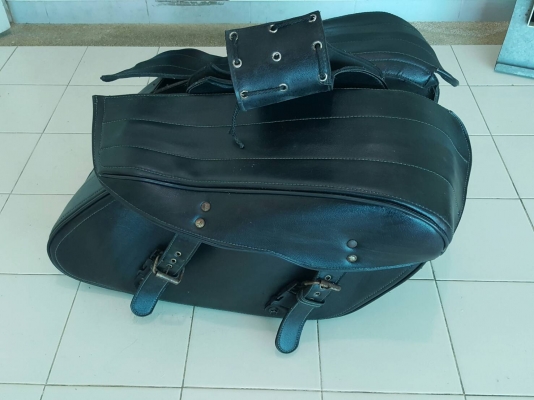 ขายกระเป๋าหนัง shopper 1 คู่ ราคา 1,700 บาท