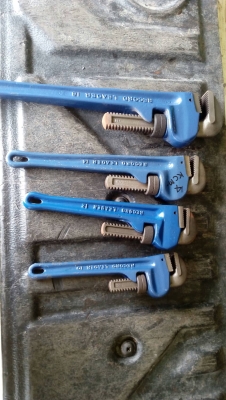 ขายคอม้าขาเดี่ยว ชุด4ตัวขนาด 10,12,14,18"RECORD Made in England. ขายคอม้าขาเดี่ยว ชุด4ตัวขนาด 10,12,14,18"RECORD Made in England.