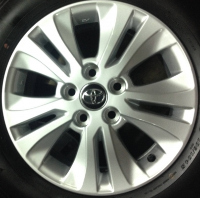 แม็กป้ายแดงปี16 TOYOTA HILUX Revo ขอบ 16 พร้อมยางป้ายแดง แม็กป้ายแดงปี16 TOYOTA HILUX Revo ขอบ 16 พร้อมยางป้ายแดง