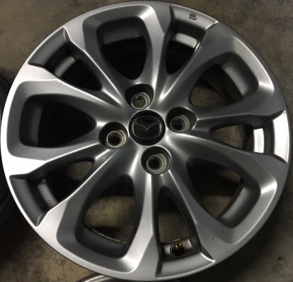 แม็กป้ายแดง Mazda2 Skyactiv ขอบ15 แม็กป้ายแดง Mazda2 Skyactiv ขอบ15