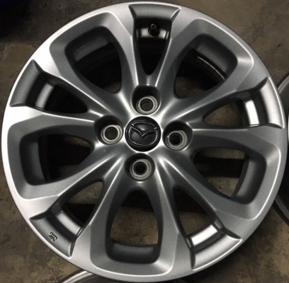 แม็กป้ายแดง Mazda2 Skyactiv ขอบ15 แม็กป้ายแดง Mazda2 Skyactiv ขอบ15