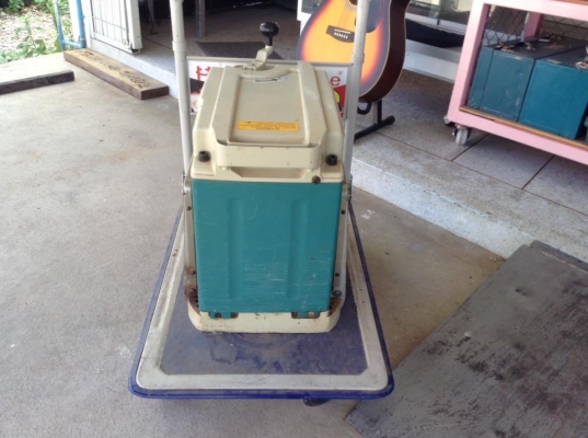 เครื่องรีดไม้ makita