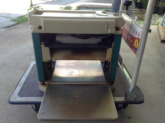 เครื่องรีดไม้ makita