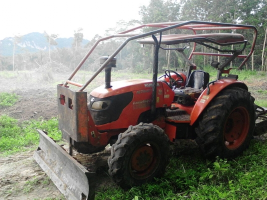 รถไถ KUBOTA 7040 , 2 เพลา. ( รถทำงาน 4,xxx ชม. ) สนใจติดต่อ 081 - 6079515 รถไถ KUBOTA 7040 , 2 เพลา. ( รถทำงาน 4,xxx ชม. ) สนใจติดต่อ 081 - 6079515