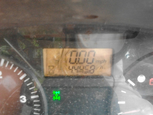 รถไถ KUBOTA 7040 , 2 เพลา. ( รถทำงาน 4,xxx ชม. ) สนใจติดต่อ 081 - 6079515 รถไถ KUBOTA 7040 , 2 เพลา. ( รถทำงาน 4,xxx ชม. ) สนใจติดต่อ 081 - 6079515