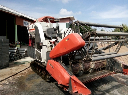 คูโบต้าDC70 ปี55สวย ใช้งานน้อยรถพร้อมใช้ พร้อมเล่มทะเบียน