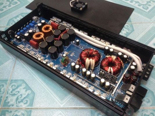 แอมป์คลาสดี SPATA SP-4000D มือสองสภาพสวยเดิมทุกจุด ไม่เคยซ่อม ใช้งานปกติ แรงๆขับซับ10&quot;-12&quot;หล่อทุกสเปค15&quot;ทั่วไปได้ ขาย 3850 บาท สนใจ0892425454 อยู่สระบุรีส่งได้