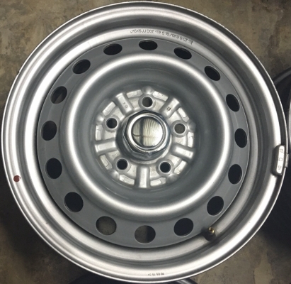 ล้อกระทะป้ายแดง 5 รู 114.3 ขอบ 15 ล้อกระทะป้ายแดง 5 รู 114.3 ขอบ 15