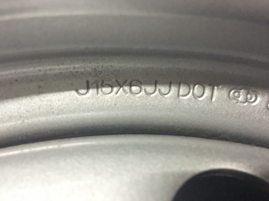 ล้อกระทะป้ายแดง 5 รู 114.3 ขอบ 15 ล้อกระทะป้ายแดง 5 รู 114.3 ขอบ 15