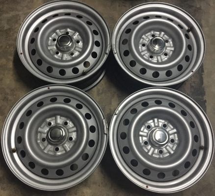 ล้อกระทะป้ายแดง 5 รู 114.3 ขอบ 15 ล้อกระทะป้ายแดง 5 รู 114.3 ขอบ 15