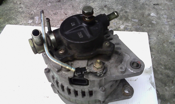 ไดชาร์ต ไดสตาร์ท นิสสันบิ๊กเอ็ม(ไดชาร์ทขายเเล้วเหลือเเต่ไดสตาร์ท)ขอบคุณทีมงานเว็บพี่เสือทุกท่านครับ