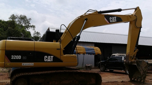 ขาย แบคโฮ CAT 320D ปี 55 รถสวยเต็มทุกอย่าง ใช้งานน้อยแค่ 4,622 ชม. เอกสารเล่มทะเบียนครบ ราคาต่อรองได้ครับ