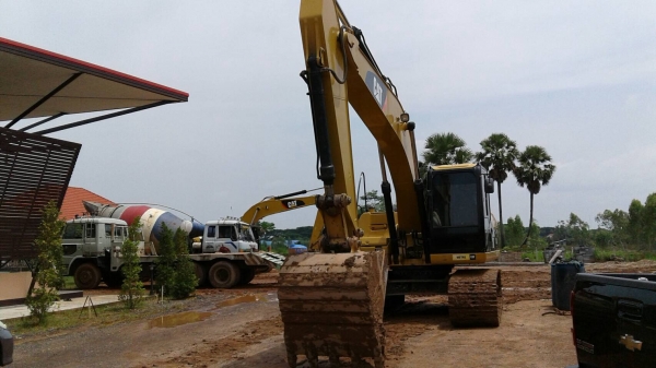 ขาย แบคโฮ CAT 320D ปี 55 รถสวยเต็มทุกอย่าง ใช้งานน้อยแค่ 4,622 ชม. เอกสารเล่มทะเบียนครบ ราคาต่อรองได้ครับ