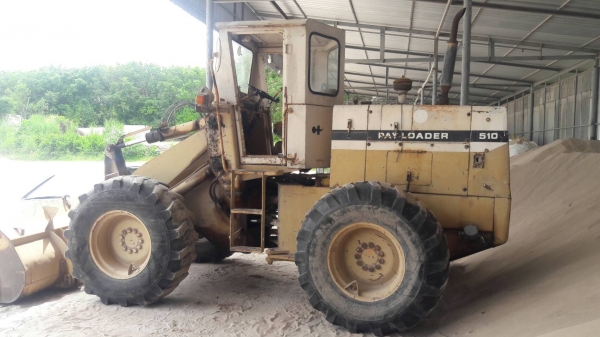 รถตักล้อยางเก๋งตู้ KOMATSU 510กรองคู่ ...รถสวยใช้ได้ใช้งานอยู่ รถเดิมๆ