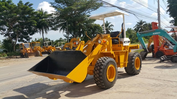 ขาย รถตัก KOMATSU รุ่น 507 มือสองญี่ปุ่น ตักได้ 1คิว สองเพลา เอวอ่อน เกียร์ทอร์ค สภาพดี มือถือ/LINE ID : 0818753444 ขาย รถตัก KOMATSU รุ่น 507 มือสองญี่ปุ่น ตักได้ 1คิว สองเพลา เอวอ่อน เกียร์ทอร์ค สภาพดี มือถือ/LINE ID : 0818753444