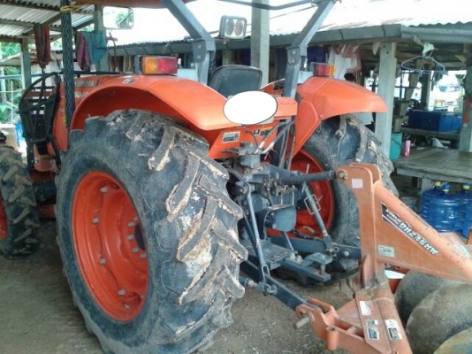 kubota M6040 ใบดันหน้า ผาน6 ตราช้าง สภาพพร้อมใช้งาน kubota M6040 ใบดันหน้า ผาน6 ตราช้าง สภาพพร้อมใช้งาน