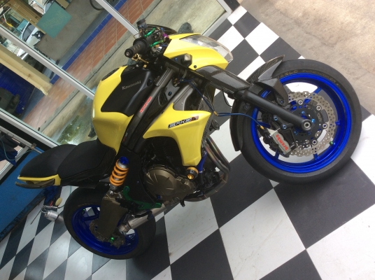 ขายERปี12 สภาพนางฟ้า ของแต่งเต็มลำ รถสวยมาก ไม่มีล้มชน