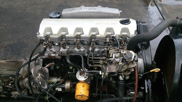 ขายเครื่องยนต์ดีเซลหกสูบนิสสัน RD28