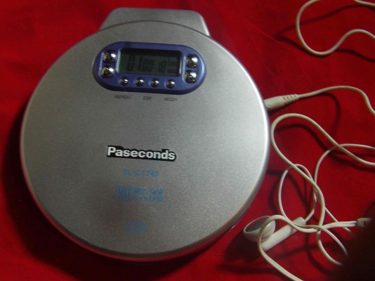 ขาย Walkman cd player  สำหรับ พกพา สภาพ พร้อมใช้งาน