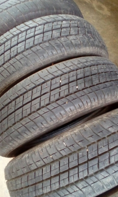 ขายยางขอบ 12  จำนวน  7  เส้น  tell. 098-663-6988