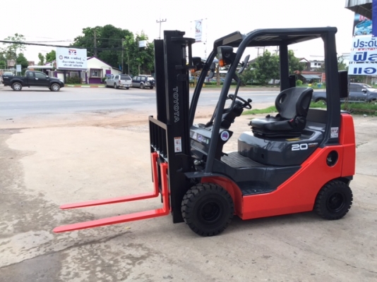 ขายรถโฟลคลิฟท์ (รุ่นใหม่ล่าสุด )TOYOTA 02-8FGK20 , ออโต , เครื่องยนต์เบนซินหัวฉีด ประหยัดน้ำมันสุดๆๆ, , เสายกสูง 3 เมตร , รถนำเข้าจากญี่ปุ่น 100\%