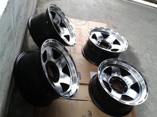 ล้อใหม่ ขอบ16นิ้ว6รู สวยๆ ชุดนี้ ราคา 7800 บาท