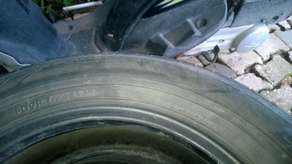 ขายยาง\% Yokahama ขอบ 14  ใส่ เก๋ง